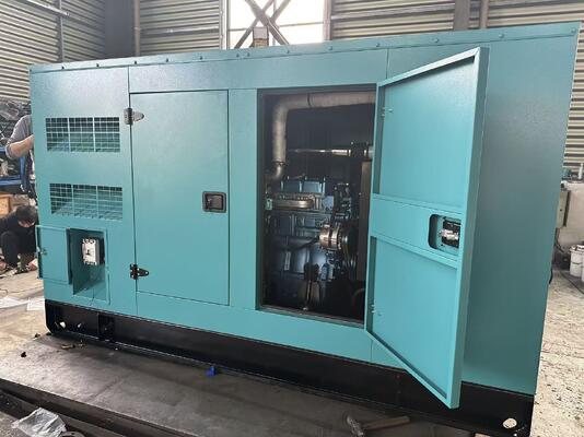 燃料効率の高い 125kVA/100KW ディーゼル発電機セット