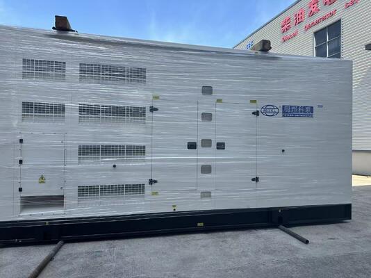 良い価格 信頼性の高い電源のために1500rpmのユチャイエンジンを持つ1250kVA防音ディーゼル発電機 オンライン